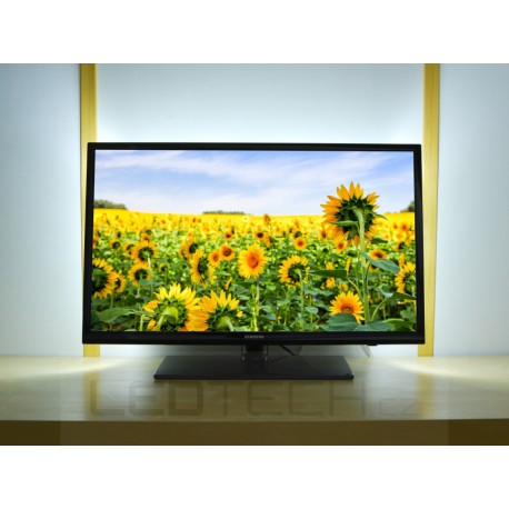 LED osvětlení televizoru jednobarevné s dálkovým ovladačem