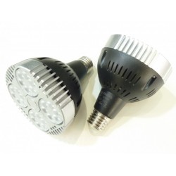 LED žárovka E27 PAR30 35W