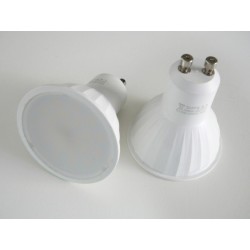 LED žárovka GU10 5W LUMENMAX