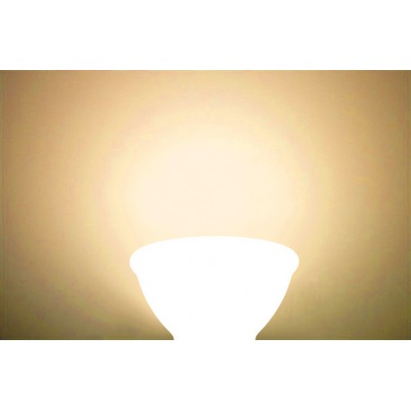 LED žárovka GU10 7W